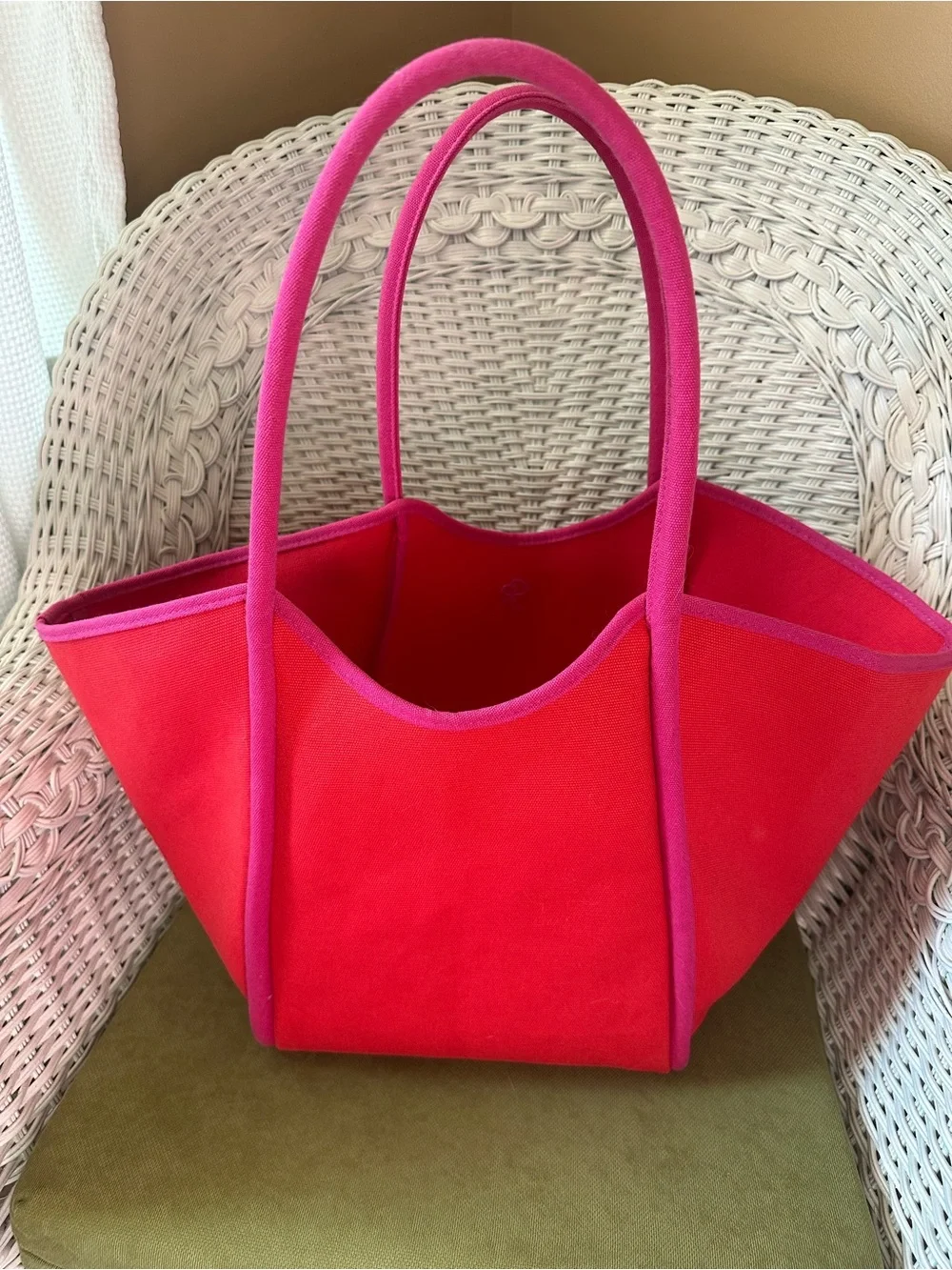 Old Navy stylish bright